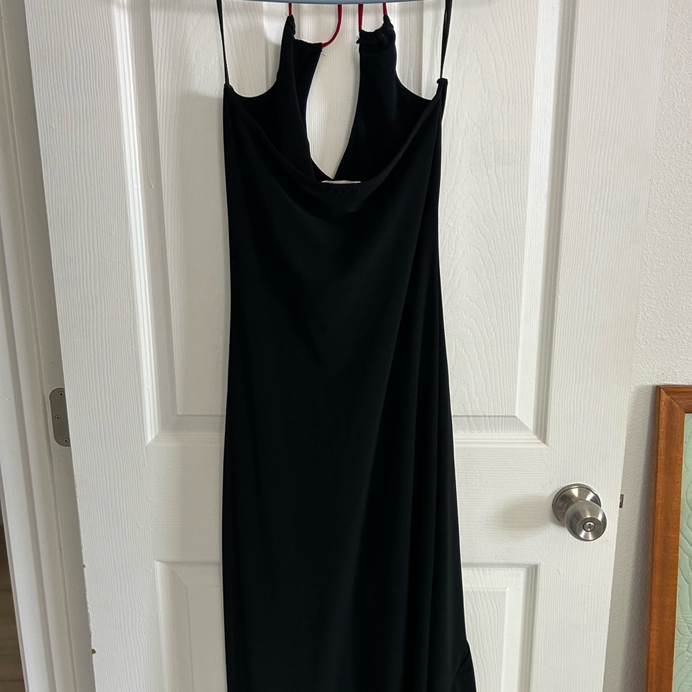 Elegant Black Sleeveless Dress